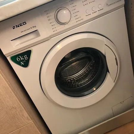 първа линия лазур *