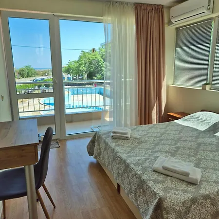 първа линия лазур * 帕莫瑞